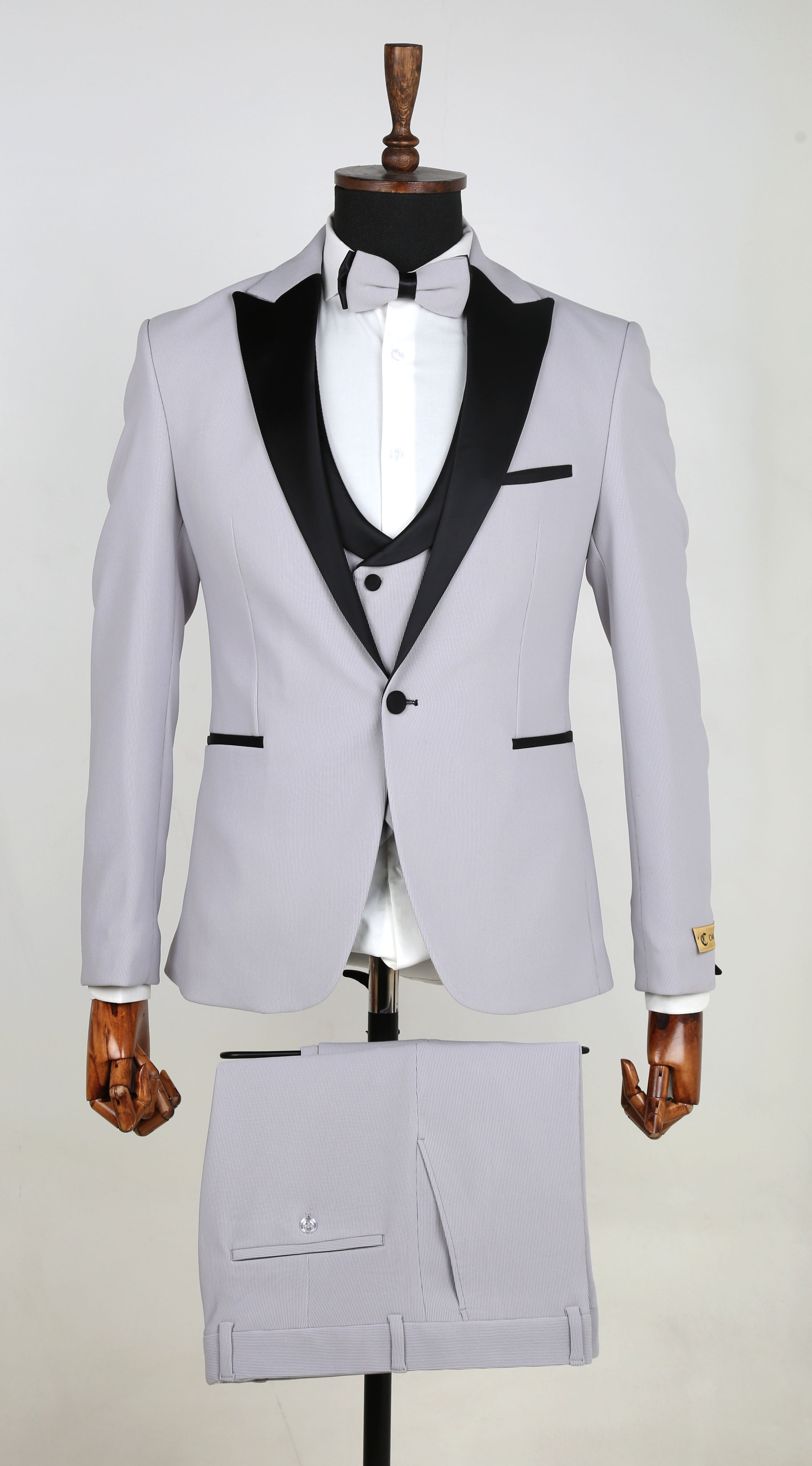 Mens 4 Piece Suit Slim Fit One Button Solid Color Wedding Classic Tuxedo suit