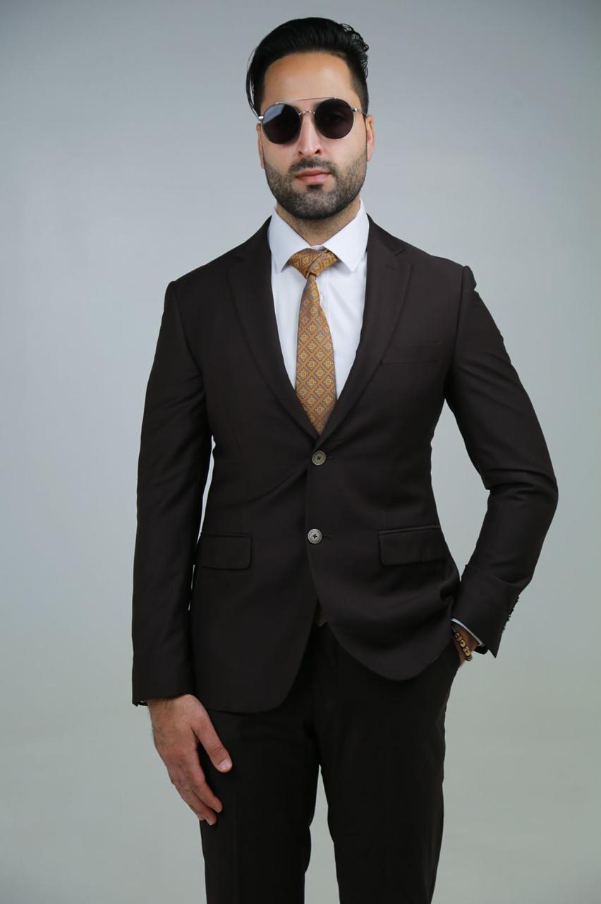 Elegant Two-Piece Men’s Formal Suit